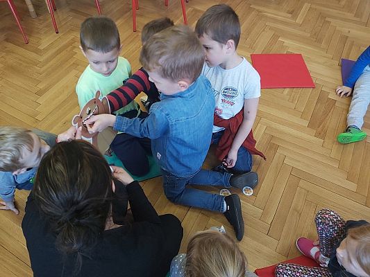 Grafika #54: "Dzień Pluszowego Misia" w Przedszkolu