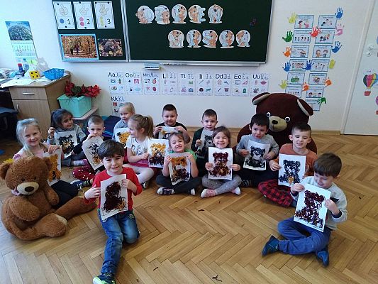 Grafika #22: "Dzień Pluszowego Misia" w Przedszkolu