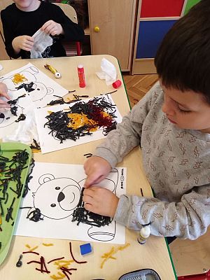 Grafika #42: "Dzień Pluszowego Misia" w Przedszkolu