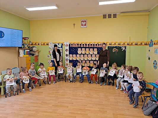 Grafika #7: "Dzień Pluszowego Misia" w Przedszkolu