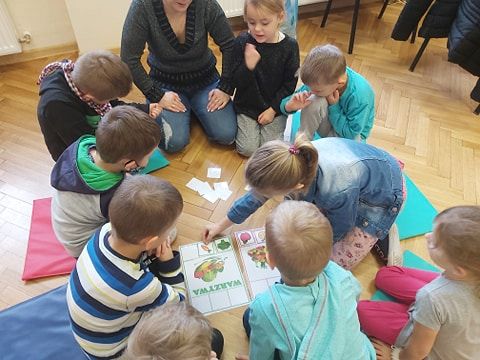 Grafika #2: Lekcja warzywno-owocowa. Projekt Zdrowo jem, więcej wiem!