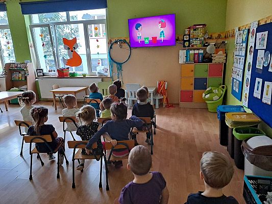 Grafika #22: Dzieci z grupy Liski zakończyły temat tygodniowy związany z ekologią.