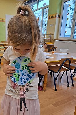 Grafika #1: Dzieci z grupy Liski zakończyły temat tygodniowy związany z ekologią.