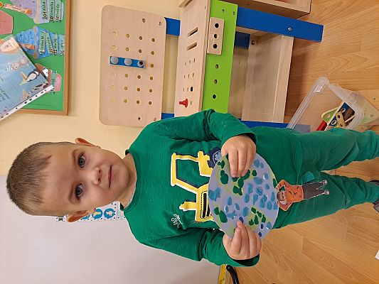 Grafika #11: Dzieci z grupy Liski zakończyły temat tygodniowy związany z ekologią.