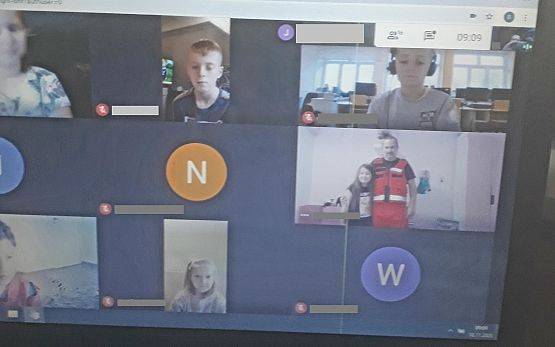 Grafika #2: POTRAFIĘ POMÓC