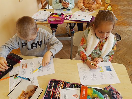 Grafika #10: Szkolne Przygody Gangu Fajniaków