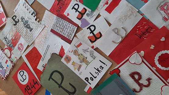 Grafika #1: Akcja BohaterON