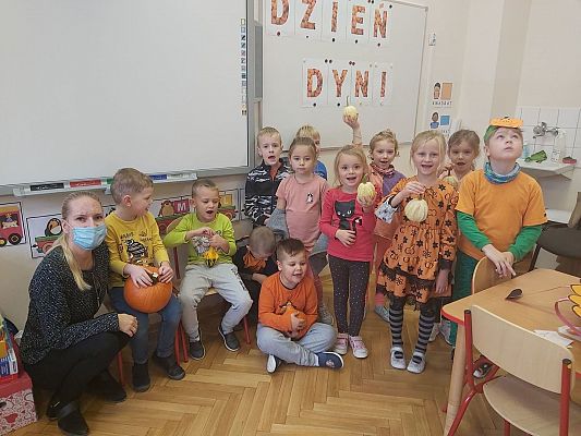 Grafika #27: "Święto Dyni"