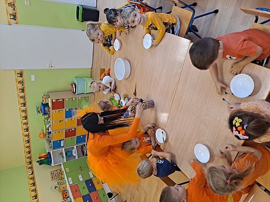 Grafika #45: "Święto Dyni"