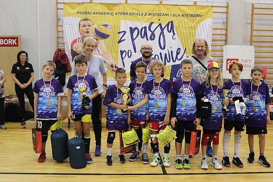 Grafika #0: VIII Ogólnopolski Turniej Minipiłki Siatkowej Dziewcząt i Chłopców o Puchar Małgorzaty Glinki