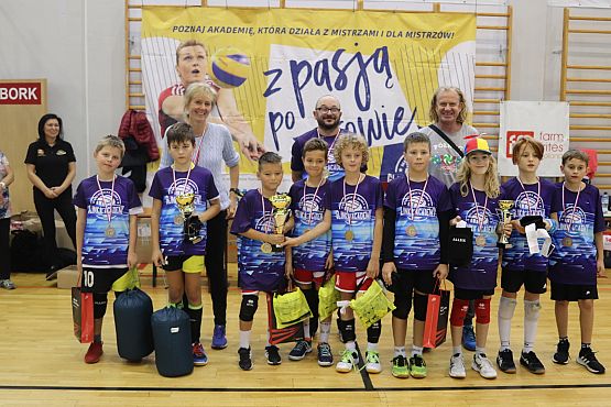 Grafika #0: VIII Ogólnopolski Turniej Minipiłki Siatkowej Dziewcząt i Chłopców o Puchar Małgorzaty Glinki