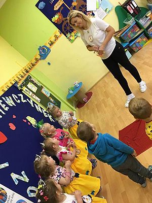 Grafika #11: Dzień Dziewczynek