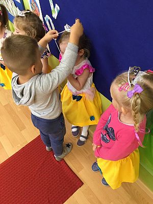 Grafika #32: Dzień Dziewczynek