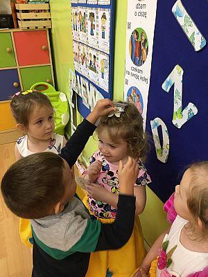 Grafika #31: Dzień Dziewczynek