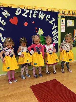 Grafika #30: Dzień Dziewczynek