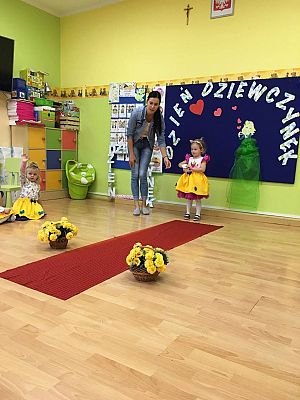 Grafika #26: Dzień Dziewczynek