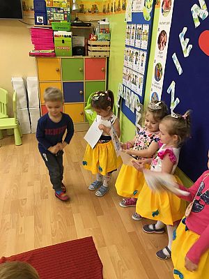 Grafika #23: Dzień Dziewczynek