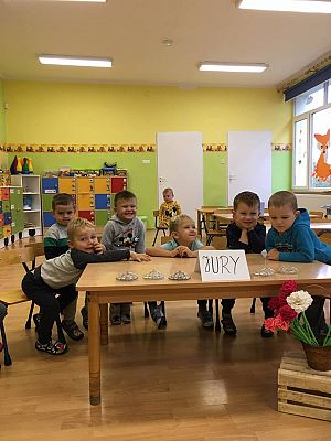 Grafika #14: Dzień Dziewczynek