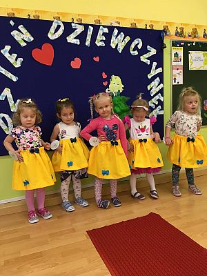 Grafika #9: Dzień Dziewczynek