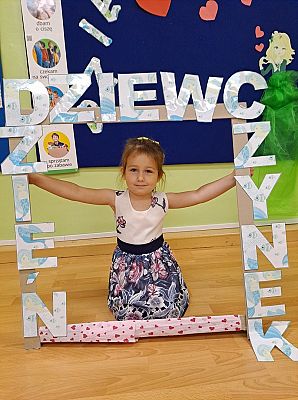 Grafika #2: Dzień Dziewczynek