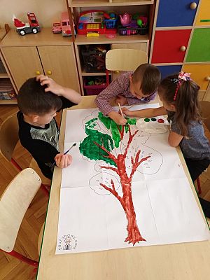 Grafika #2: Święto Drzewa