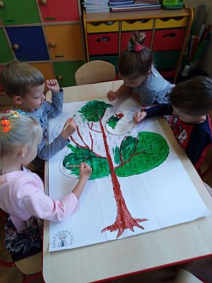 Grafika #3: Święto Drzewa