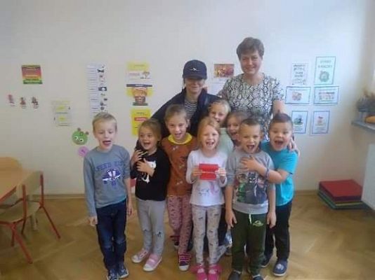 Grafika #8: "Światowy Dzień Poczty i Znaczka Pocztowego"