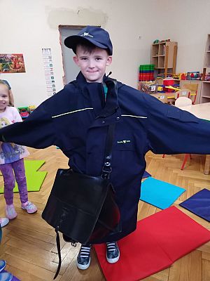 Grafika #1: "Światowy Dzień Poczty i Znaczka Pocztowego"