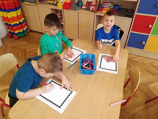 Grafika #7: "Światowy Dzień Poczty i Znaczka Pocztowego"