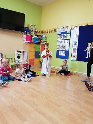 Grafika #32: "Jeden, jeden, dwa - taki numer znam"