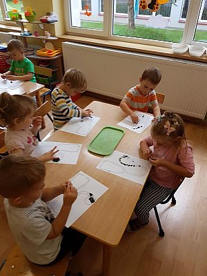 Grafika #23: "Jeden, jeden, dwa - taki numer znam"