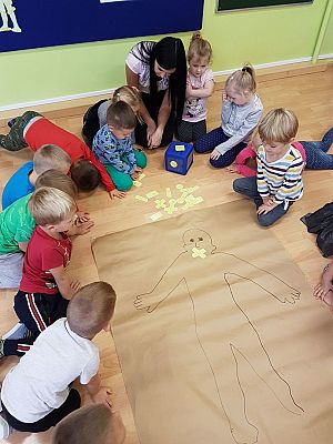 Grafika #22: "Jeden, jeden, dwa - taki numer znam"