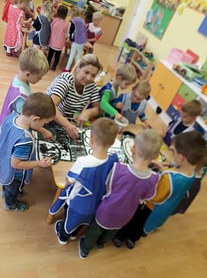 Grafika #7: "Jeden, jeden, dwa - taki numer znam"