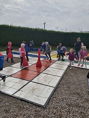 Grafika #10: Wycieczka do Łeby - Mróweczki i Jeżyki