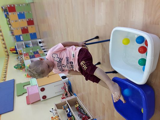 Grafika #32: Mali dżentelmeni