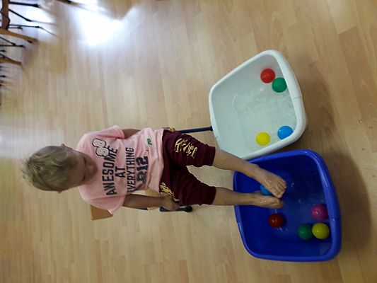 Grafika #40: Mali dżentelmeni