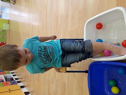 Grafika #45: Mali dżentelmeni