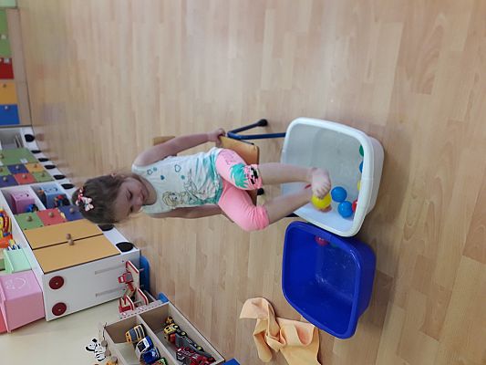 Grafika #43: Mali dżentelmeni