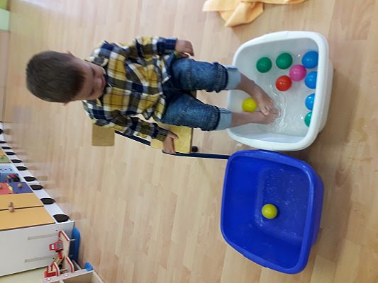 Grafika #30: Mali dżentelmeni