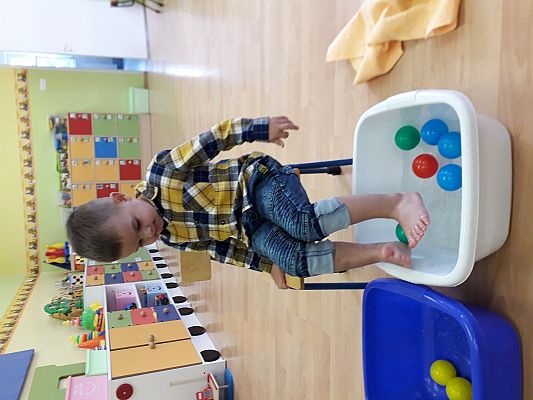 Grafika #29: Mali dżentelmeni