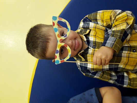 Grafika #28: Mali dżentelmeni