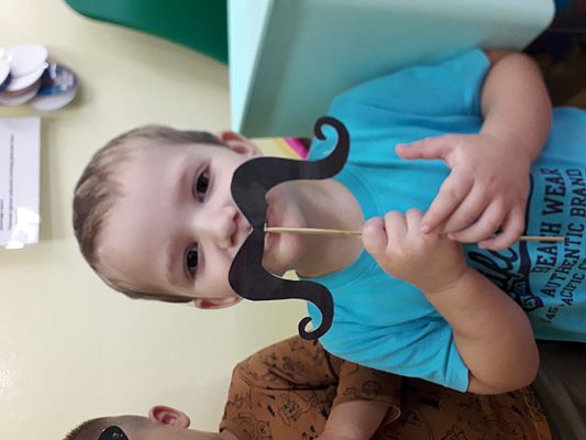 Grafika #11: Mali dżentelmeni