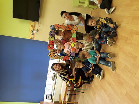 Grafika #14: Mali dżentelmeni