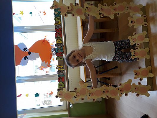 Grafika #7: Najmłodsi przedszkolacy obchodzą swoje święto