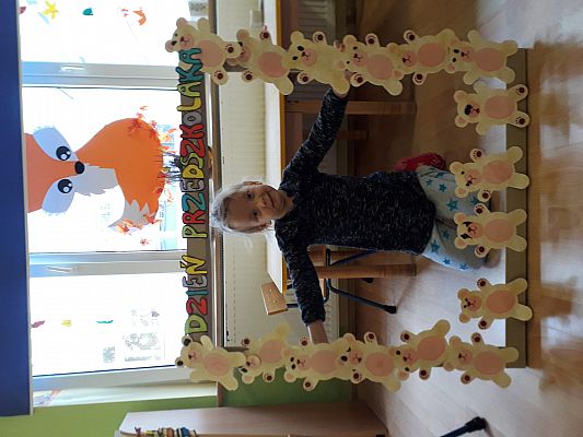 Grafika #17: Najmłodsi przedszkolacy obchodzą swoje święto