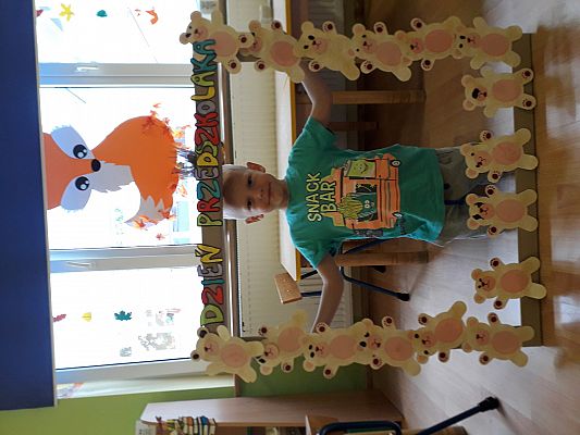 Grafika #15: Najmłodsi przedszkolacy obchodzą swoje święto