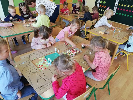 Grafika #18: Sówki w świecie liter.