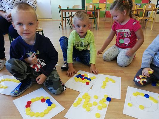 Grafika #0: Sówki w świecie liter.