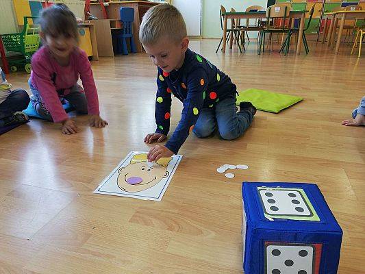 Grafika #9: Dzień Kropki u Sówek