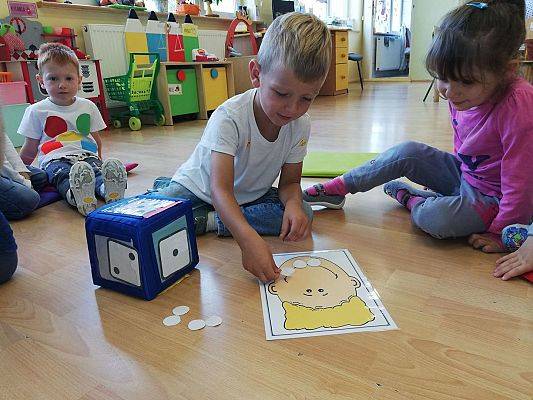 Grafika #8: Dzień Kropki u Sówek